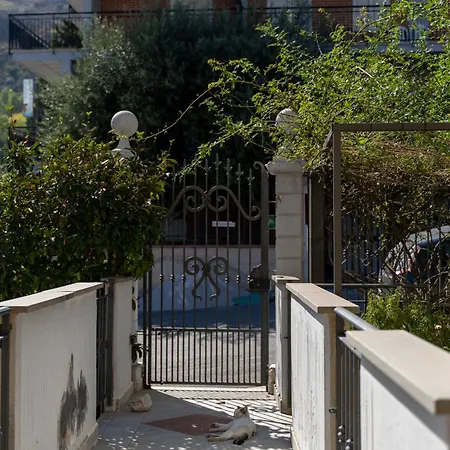 Click Art & Гостевой дом 3*